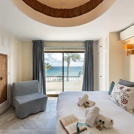 Ct 262 - Faro's Flamingo Views - Beachfront Apartment- Cala De Mijas Apartment