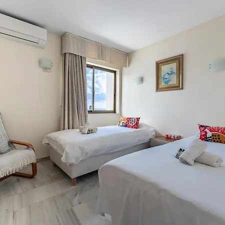Ct 262 - Faro's Flamingo Views - Beachfront Apartment- Cala De Mijas *