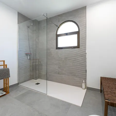 Ct 262 - Faro's Flamingo Views - Beachfront Apartment- Cala De Mijas Apartment *