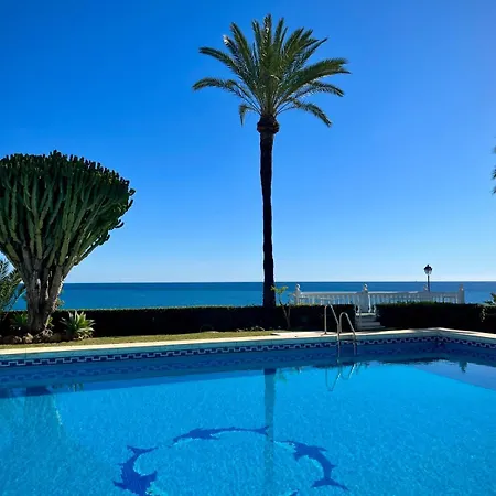 Ct 262 - Faro's Flamingo Views - Beachfront Apartment- Cala De Mijas *