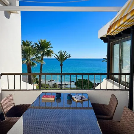 Ct 262 - Faro's Flamingo Views - Beachfront Apartment- Cala De Mijas Apartment